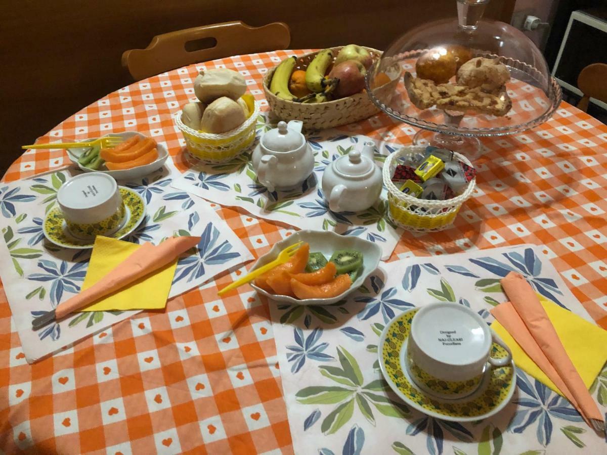 カリアリ La Marina Bed & Breakfast エクステリア 写真
