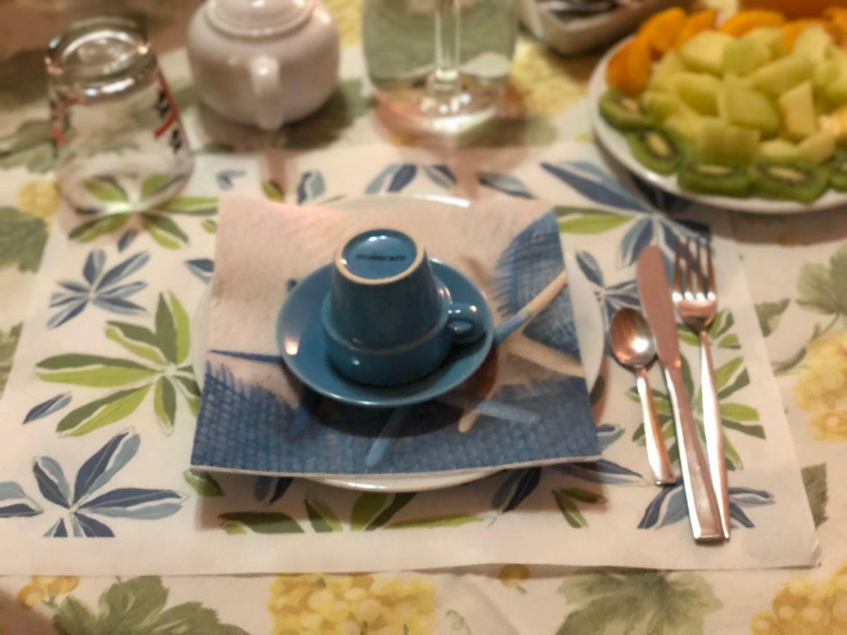 カリアリ La Marina Bed & Breakfast エクステリア 写真