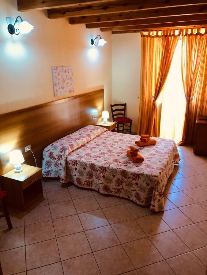 カリアリ La Marina Bed & Breakfast エクステリア 写真