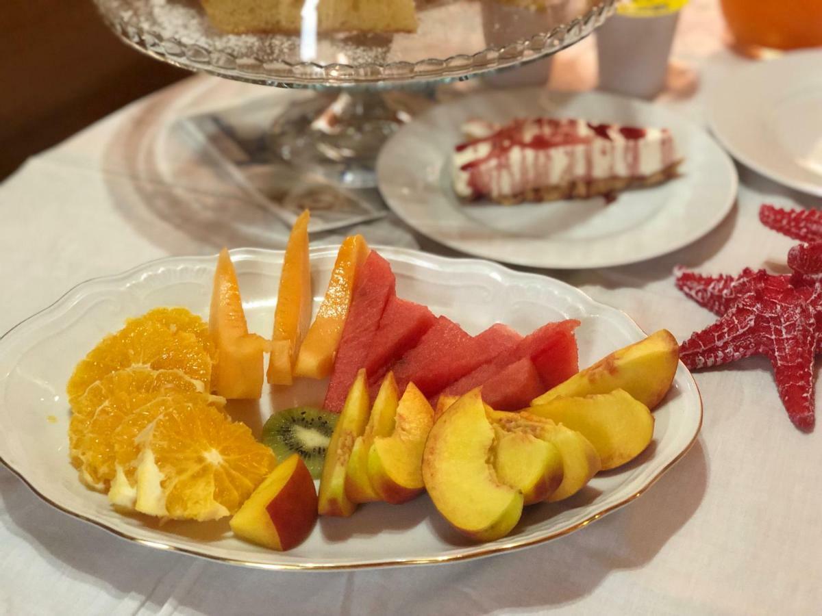 カリアリ La Marina Bed & Breakfast エクステリア 写真